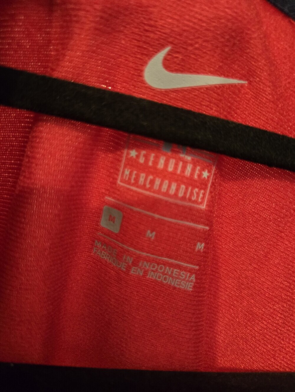 Nike Red Sox Light Jacket In Red And Gray with and Boston 'B' Patch Sz M - Picture 2 of 9